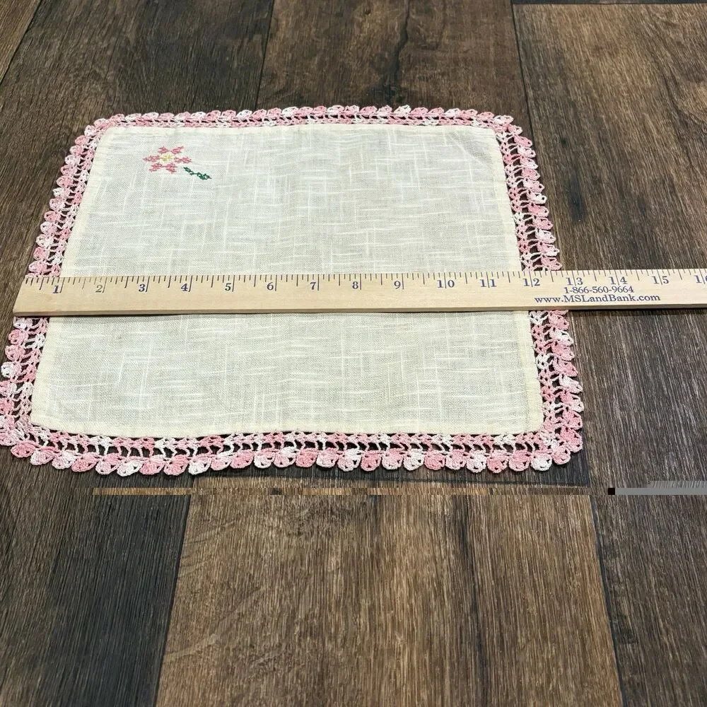 Set of 4 Vintage Handmade Linen Napkins Pink Crochet Trim Embroidered Floral